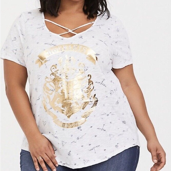 torrid Tops - Harry Potter Torrid Crest T-Shirt